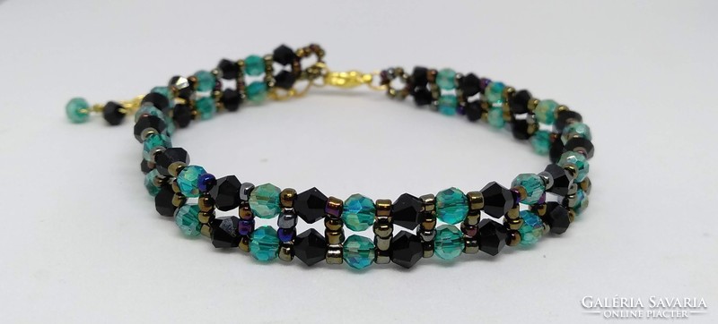 Black and green Austrian crystal bracelet and earring set