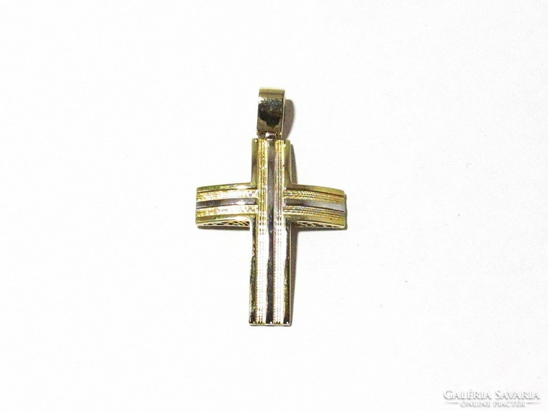 Yellow gold cross pendant (d25-au70594)