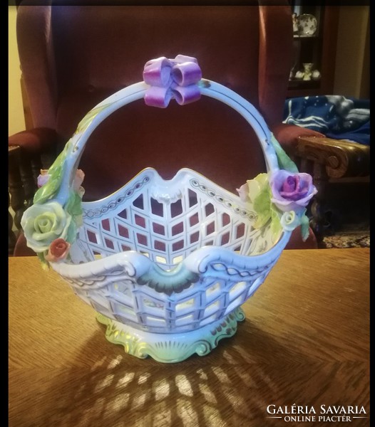 Heriska Victoria-painted Juliska basket, price reduction!