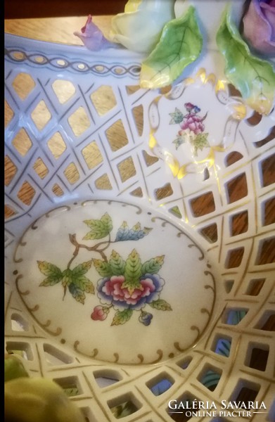 Heriska Victoria-painted Juliska basket, price reduction!