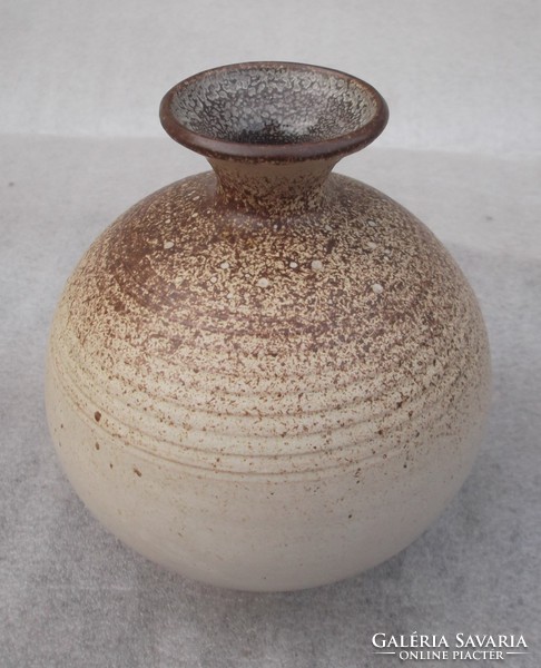 Retro ceramic spherical vase for sale!