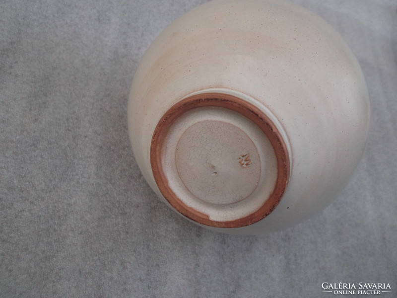 Retro ceramic spherical vase for sale!