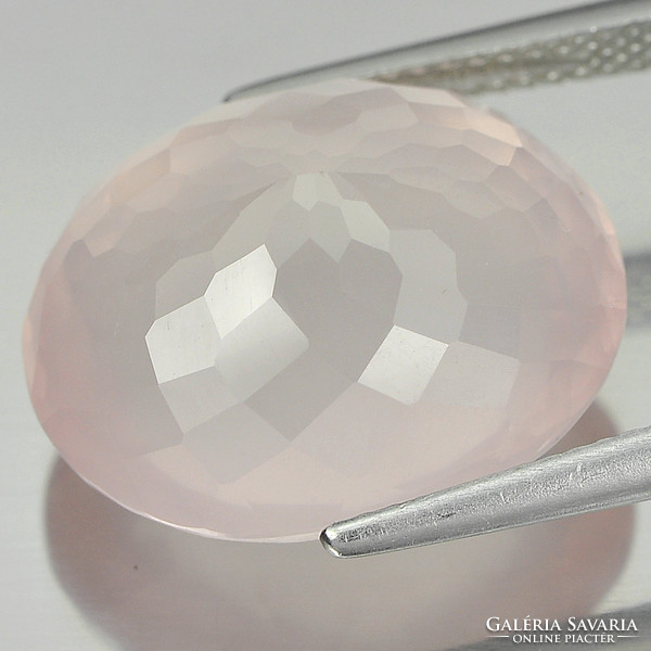 Real, 100% natural, extra large, baby pink rose quartz gemstone 15.88ct (vvs)!