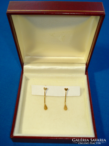 Arany szívecskés, függős fülbevaló pár (18K)