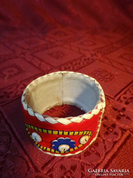 Leather napkin ring, diameter 4.5 cm, height 3 cm. He has!
