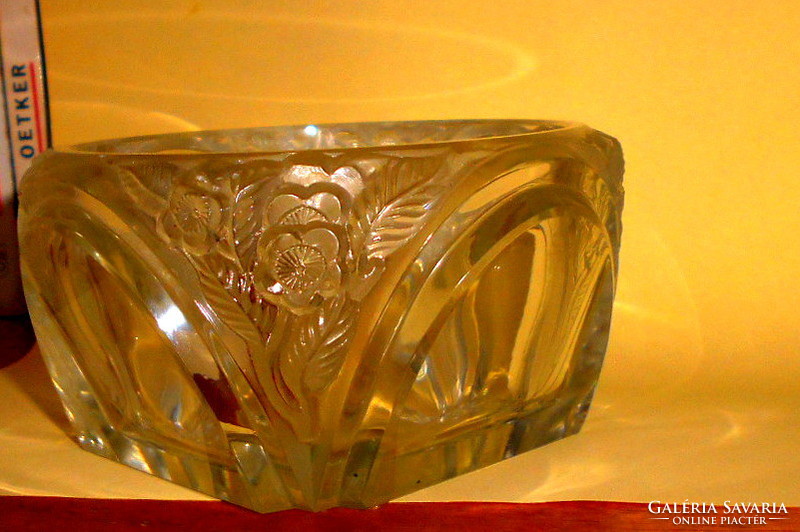 Polished bowl carved on an antique sheet - heavy piece