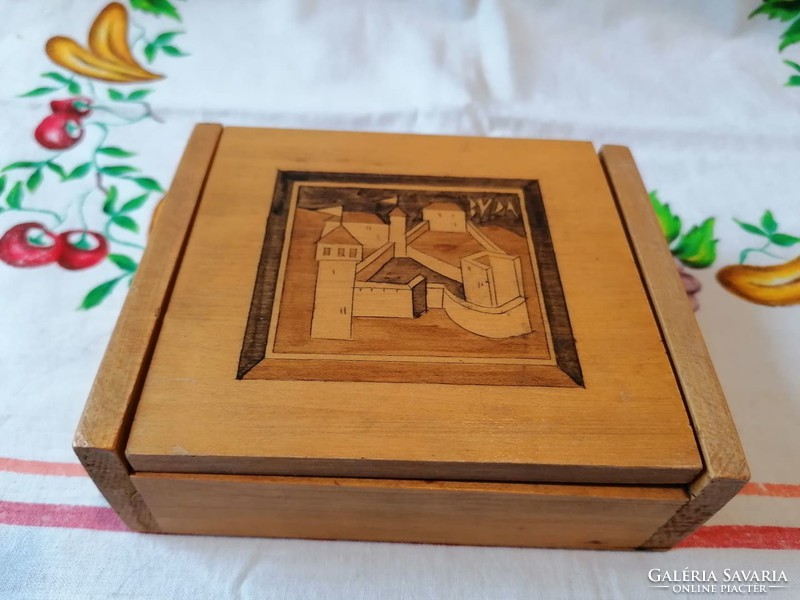 Inlaid sewing wooden box (with Buda inscription)