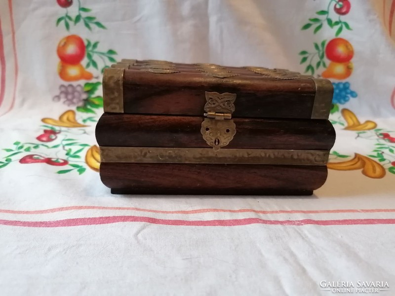 Beautiful Indian wooden box decorated with copper, 13 × 9 × 7.5 cm