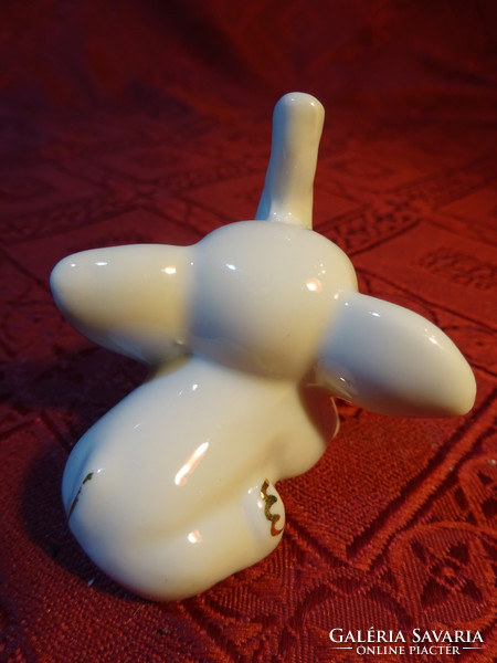 German porcelain, sitting little elephant, height 5.3 cm. He has!