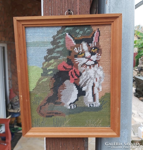Kitten, feline tapestry, tapestry, beautiful piece.