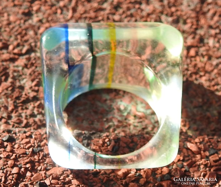 Különleges üveg gyűrű kollekció