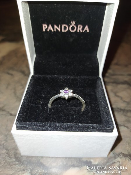 Pandora silver ring