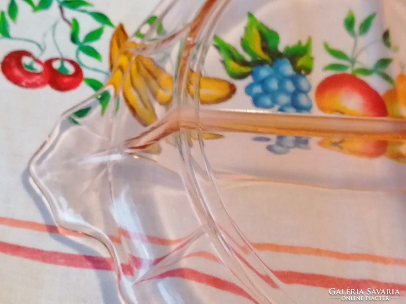 Gyönyörű lazacszínű osztott üveg kínáló tál