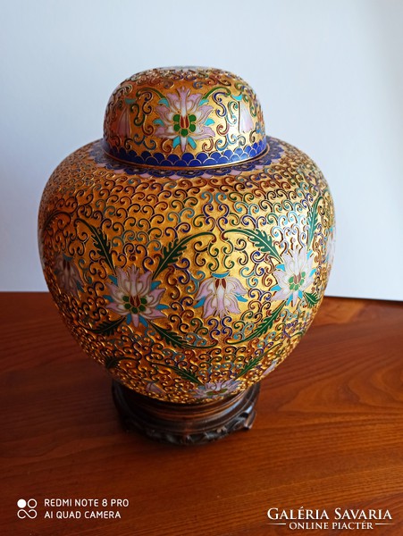 Vase with finely crafted, enamelled compartment lid.