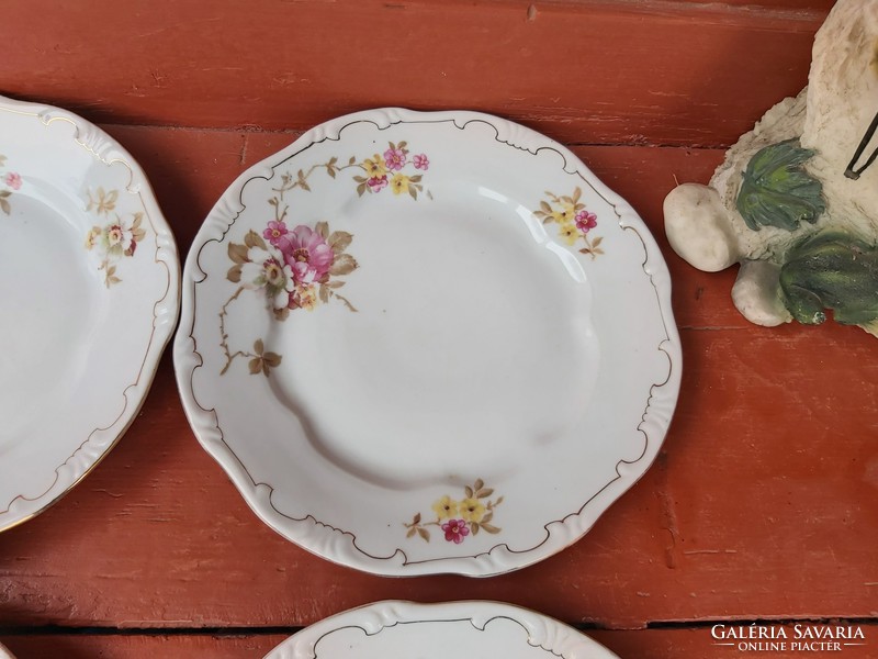Zsolnay rare floral baroque feathered beautiful flat plate, flat plates, collectible beauties