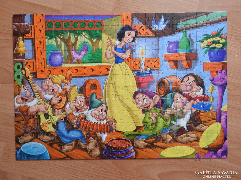 Snow White and the Seven Dwarfs _ 250 piece puzzle clementoni