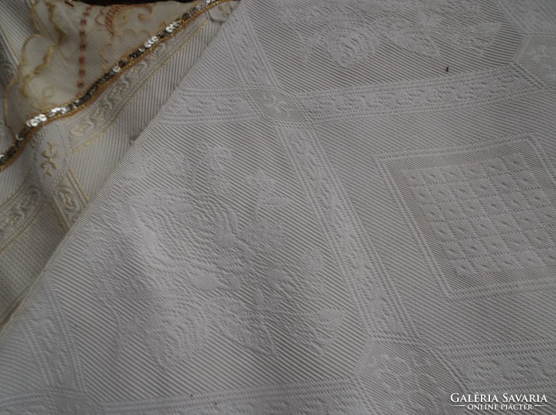 Bedspread - 215 x 200 cm - marked - cotton - silk - with gold - sewn with pearls - needlework -