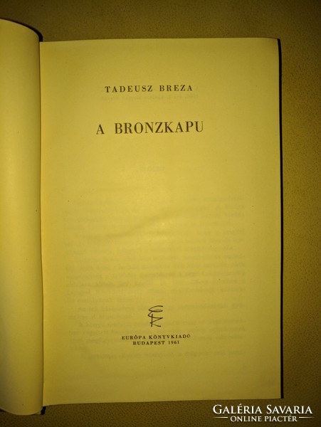 Tadeusz Breza: A bronzkapu  1961