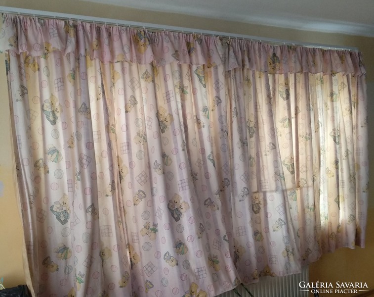 Curtains for a little girl's room, blackout, 3 pieces together, recommend!