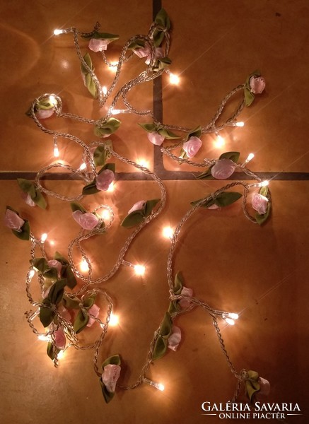 Silk roses, pink, new, beautiful Christmas tree light garland, recommend!