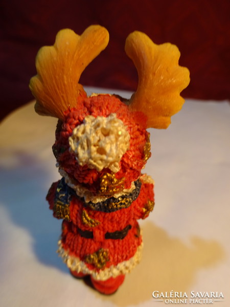 Porcelán figura, rénszarvas, piros ruhában, csengővel, magassága 7 cm. Vanneki!