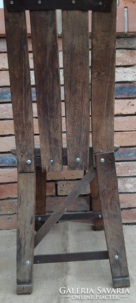 Hordóból készült székek