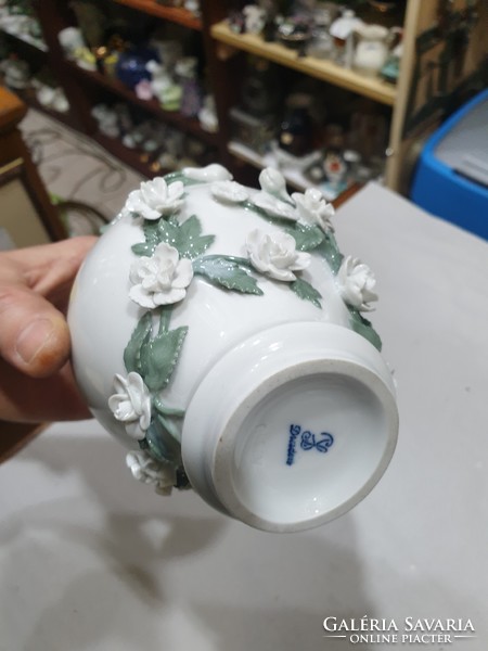 Régi német porcelán váza sérült 