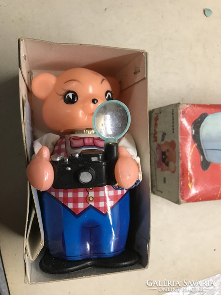 Retro winding photographer rubber teddy bear in original box