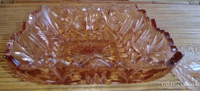 Régi kristály mintára  csiszolt  lazac vagy rózsaszín vastag üveg kompótos ,salátás készlet