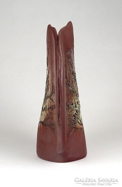 1D025 Ceramic vase: imprinted ceramic vase