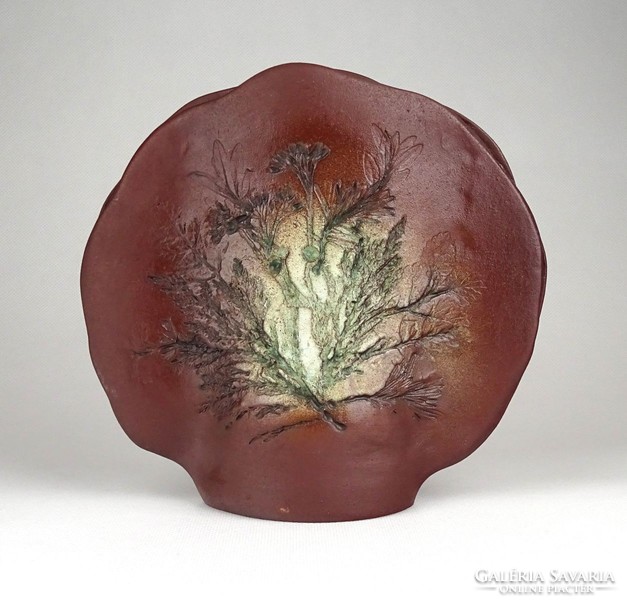 1D025 Ceramic vase: imprinted ceramic vase