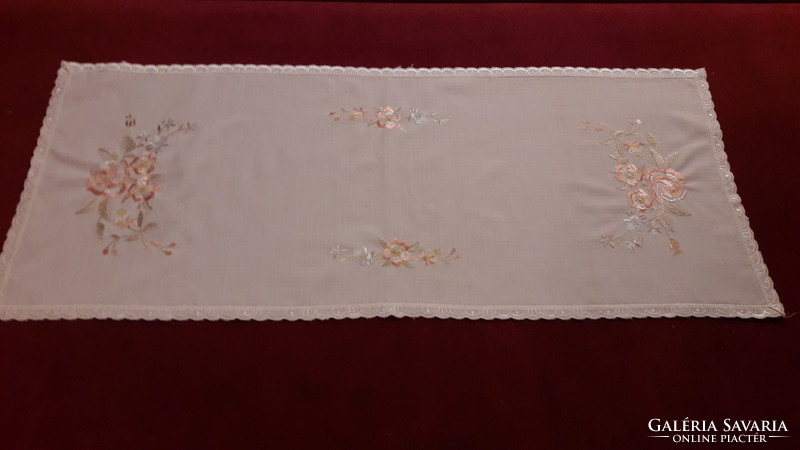 Tablecloth sale 70% discount on embroidered linen table runner