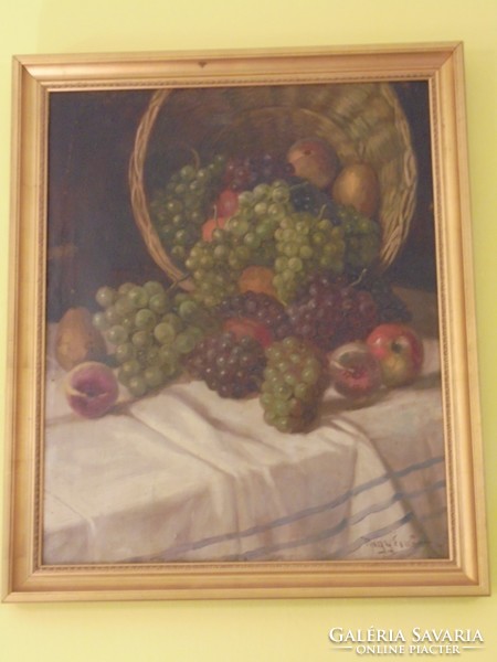 Great woman: table still life