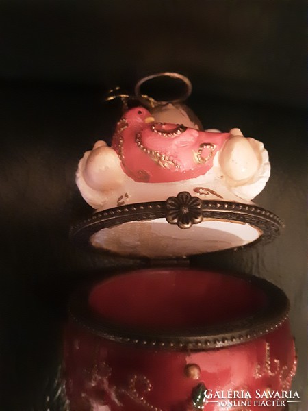 Wedding - engagement ring angel with bird in hands. Box - Christmas
