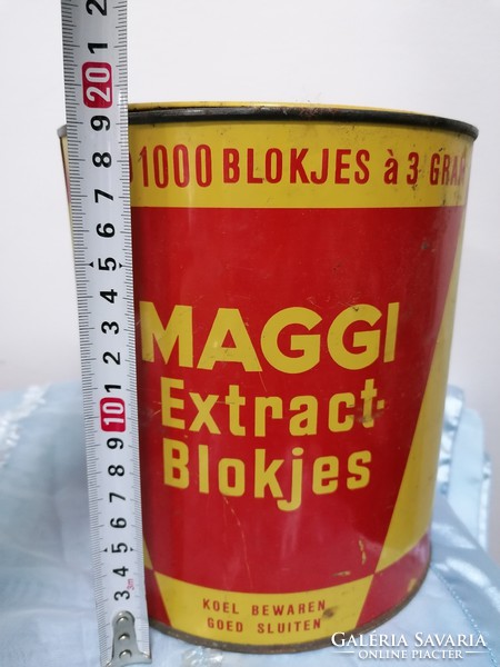 Retro metal Maggi box, large
