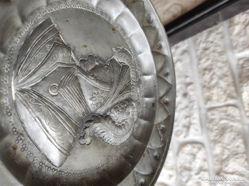 Antik Ón tál tànyér , rendkívüli! Nemesi portré vagy katonai portré igényes munka!