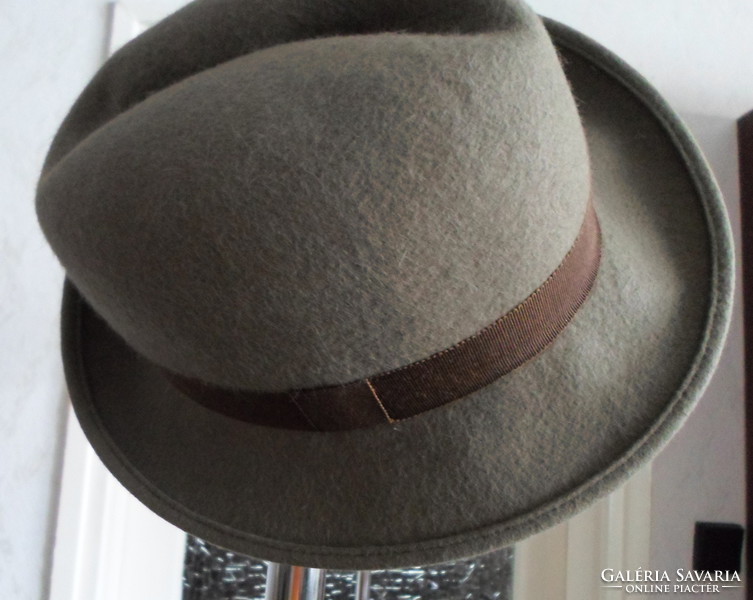 Retro / vintage női kalap (nyúlszőr, NDK)