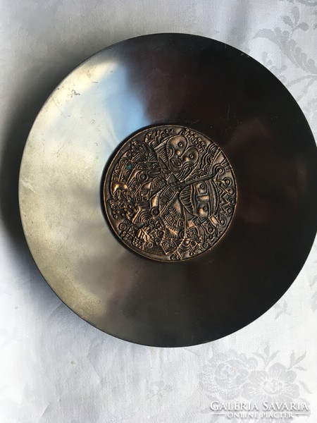 Retro bronze/copper wall bowl! With two portraits-1960s