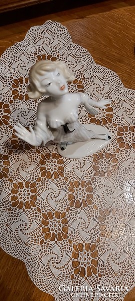Kurt Steiner rare porcelain figurine - teenager with scarf