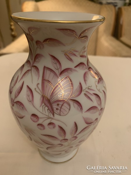 Herend vase with birds and butterflies