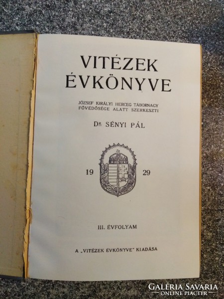 Vitezek könyve.1929 - es régi kiadás.