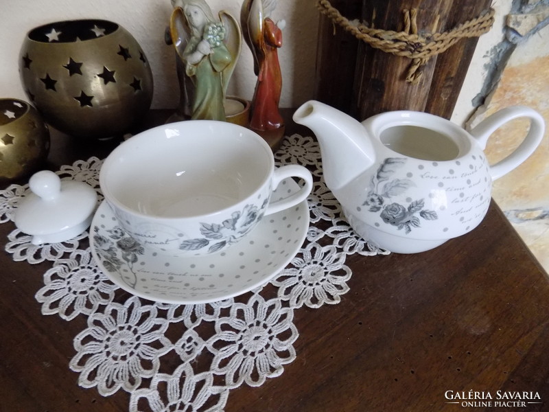 Tea set for one person