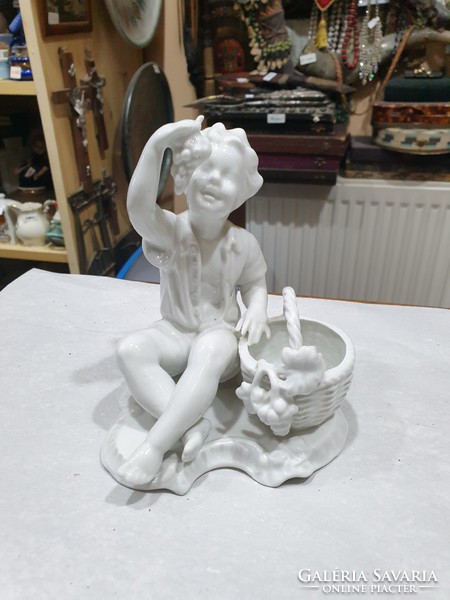 Porcelán figura 