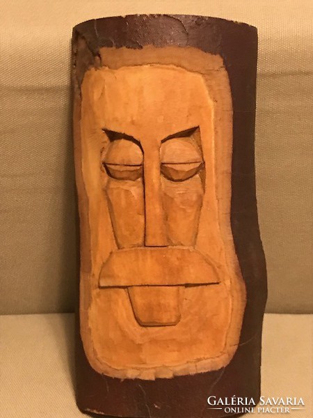 Fa szobor idős férfi arcképével, kőrisfából faragva, 25 x 12 cm