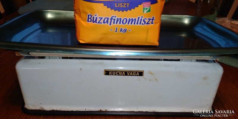 Kucna vaga, retro old single-tray kitchen scale