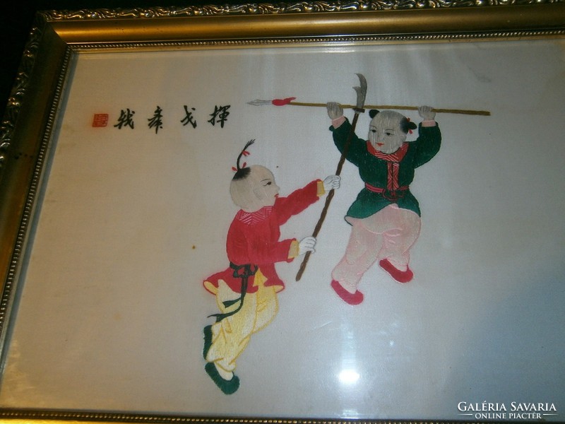 Chinese marked silk picture, warriors embroidered on silk