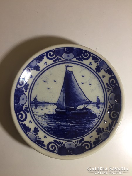 Holland, Delfi porcelán tányér, vitorlással (70)
