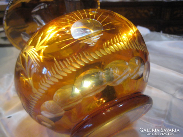 Polished glass vase in yellowish-brown color, flawless, beautiful condition 15 x 17.5 cm