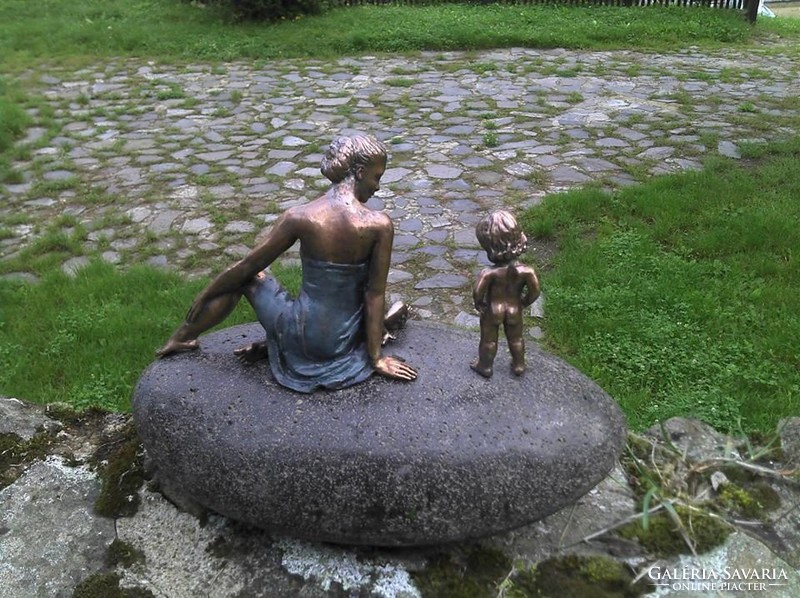 Bronze sculpture on the shore