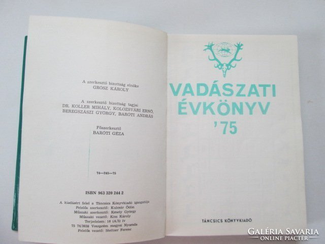 Vadászati Évkönyv 1975